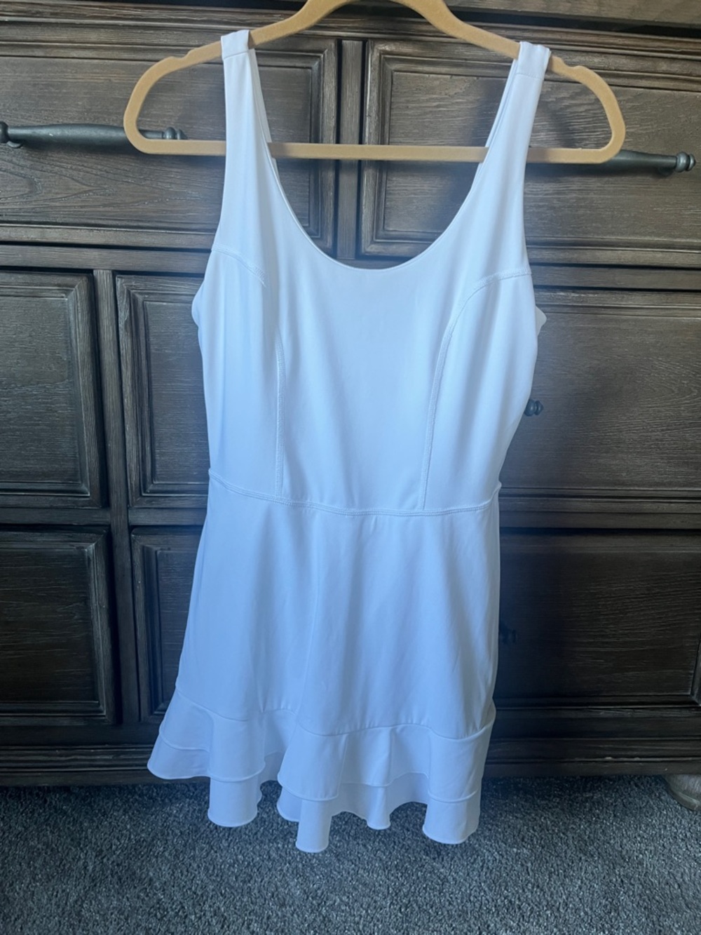 JoyLab White Sleeveless Scoop Neck Athletic Dress with Ruffle Hem